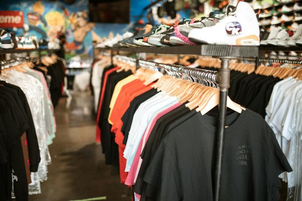 What are the advantages of renting clothes for special occasions?